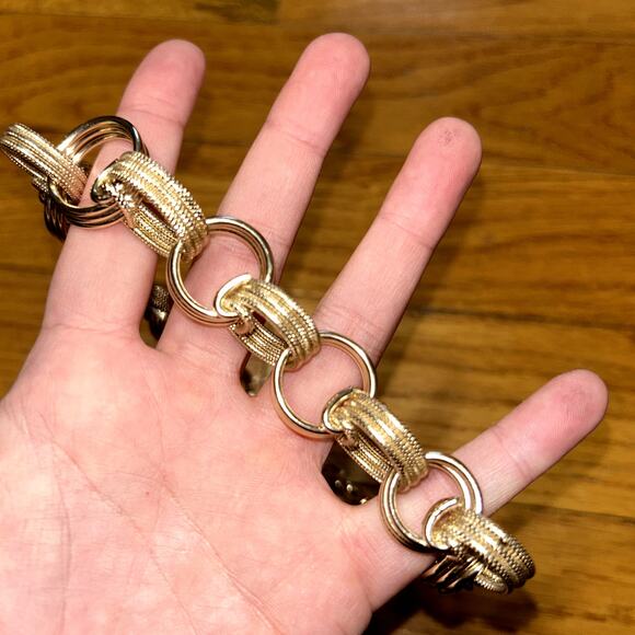 American Vintage Gold Tone Link Chain Choker 16" - Picture 2 of 3